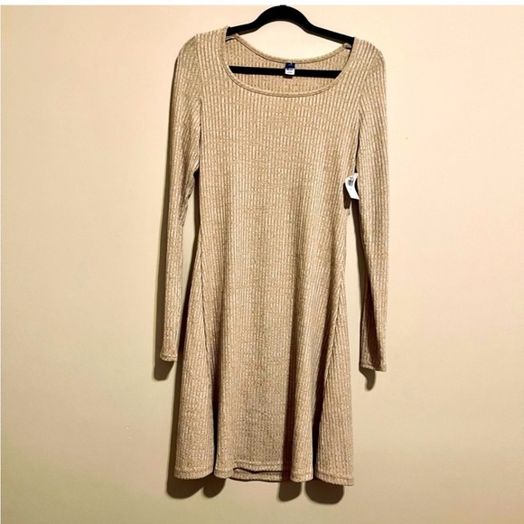 NWT! Old Navy ribbed knit fit and flare dress in color oatmeal size small tall - Picture 5 of 6